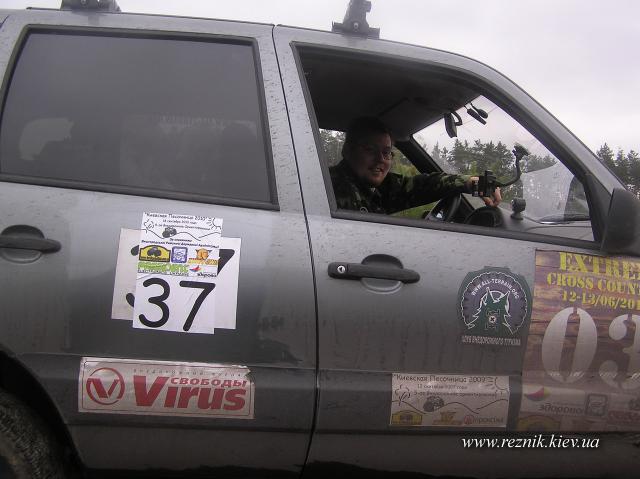 "Наша" машина и Ваня за рулем