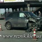 В Киеве на Столичном шоссе ДТП с участием Acura MDX и газовоза