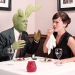 Кактус в ресторане (480x480)